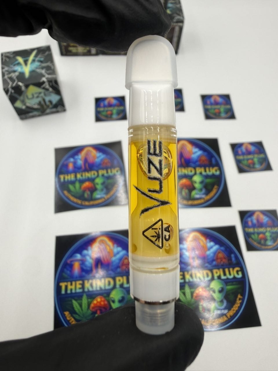 VUZE 1G LIVE RESIN CARTS Slide 1